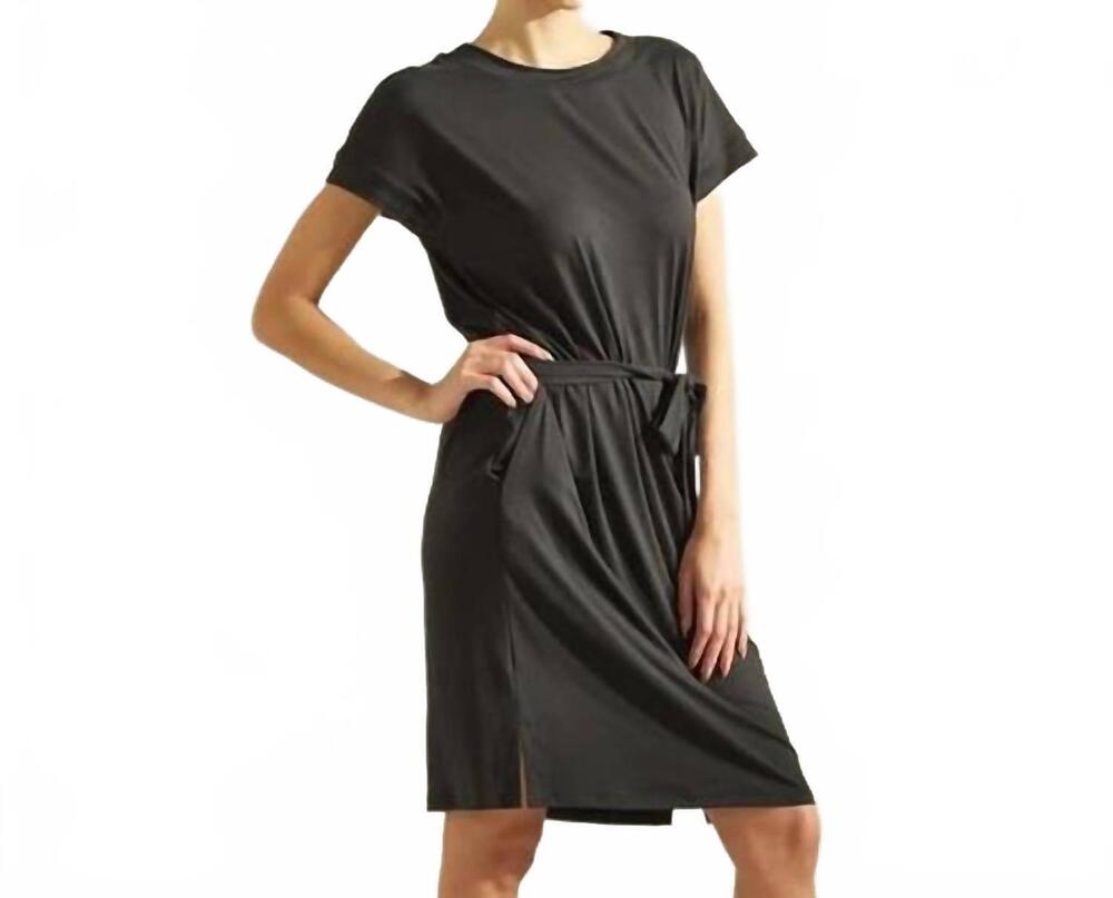 NEW YELETE runaround silk sponge athletic dress in black